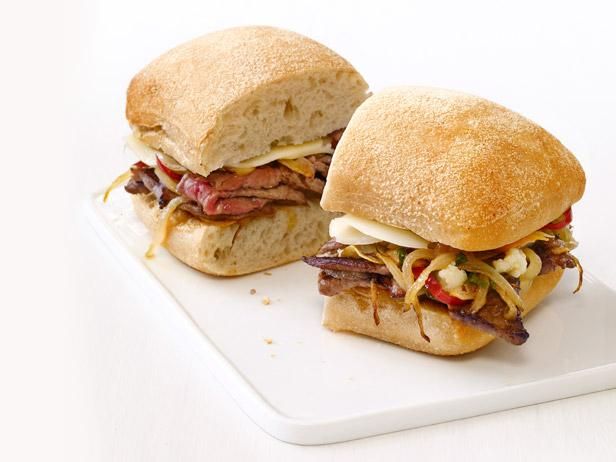 Фото Итальянские сэндвичи со стейком
