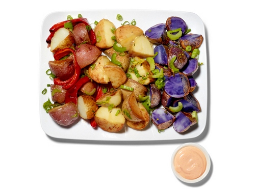 Как приготовить - Теплый салат из цветного картофеля, сельдерея и сладкого перца