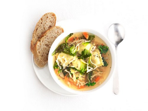 Фото Овощной суп с равиоли