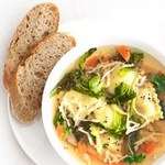 Овощной суп с равиоли