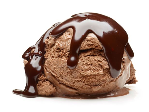 Фото Шоколадный соус для мороженого