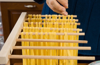 7 инструментов для изготовления макарон в домашних условиях