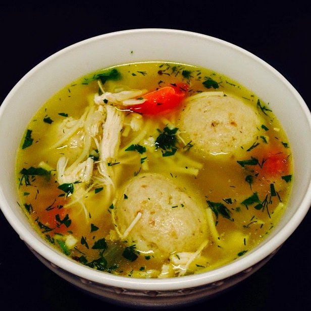 Фото Куриный суп с овощами и клецками
