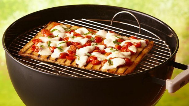 Фото Пицца «Маргарита» с двумя сырами на гриле