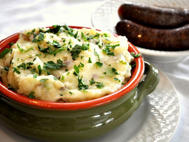 Как приготовить - Чамп – картофельное пюре по-ирландски с зеленым луком
