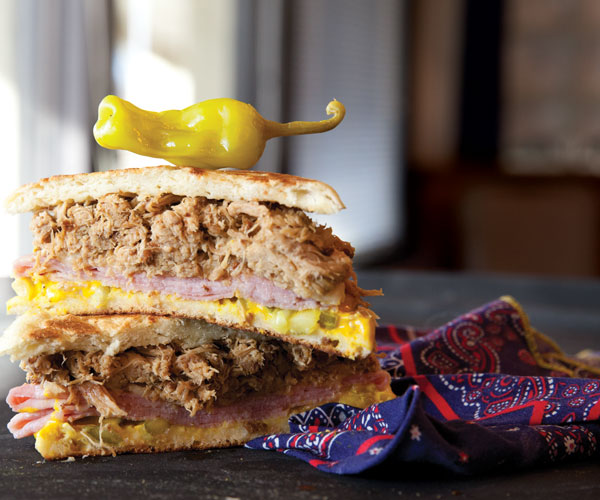 Как приготовить - Сэндвич «Кубано» с релишем из мексиканского огурца