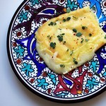Греческая закуска - жареный сыр «Саганаки»