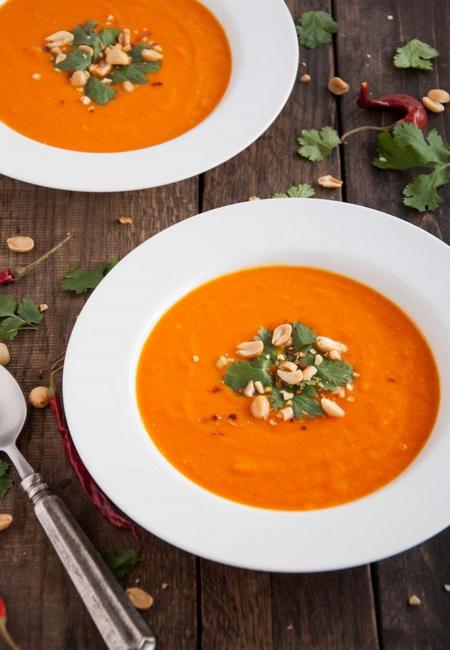 Фото Холодный крем-суп с морковью и приправой карри