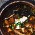 Мисо-суп с тофу и грибами муэр