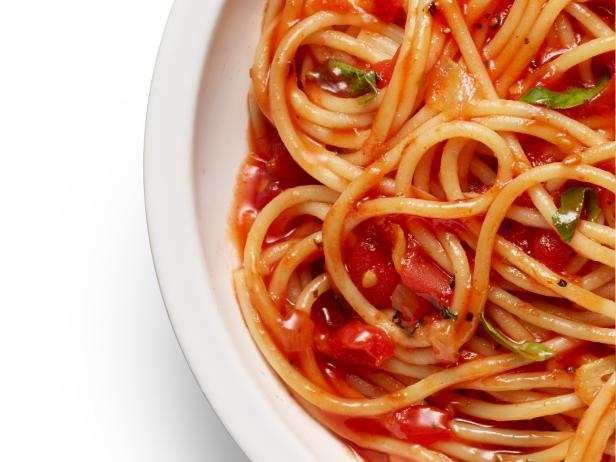 Как приготовить - Спагетти с соусом маринара