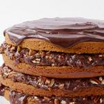 Орехово-тыквенный торт с шоколадной глазурью