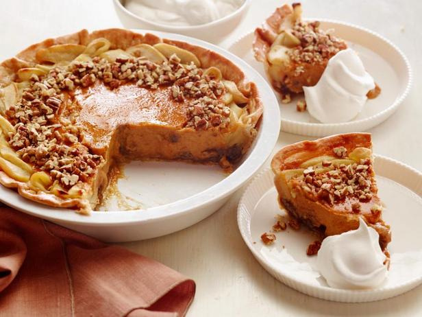 Фото Как приготовить яблочно-тыквенный пирог с грецкими орехами
