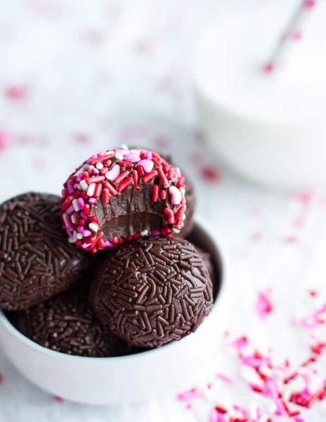 Фото Шоколадные трюфели на День Святого Валентина