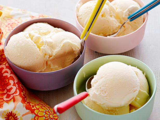 Как приготовить - Ванильное мороженое в домашних условиях