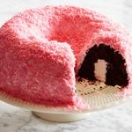 Розовый торт «Снежок»