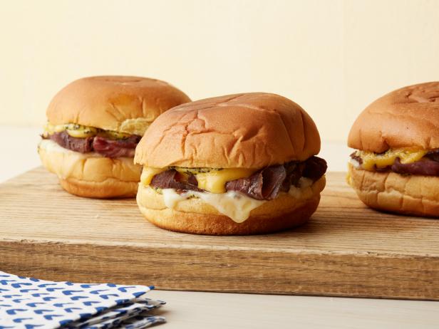 Фото Горячие сэндвичи с говядиной