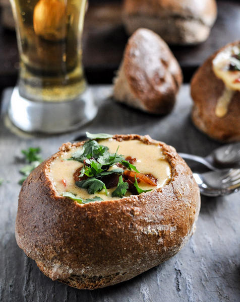 Как приготовить - Классический луковый суп с сыром грюйер