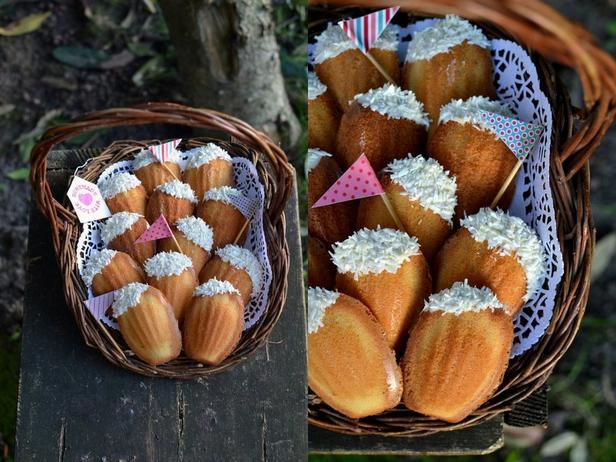 Фото Миндальное печенье Мадлен с кокосом