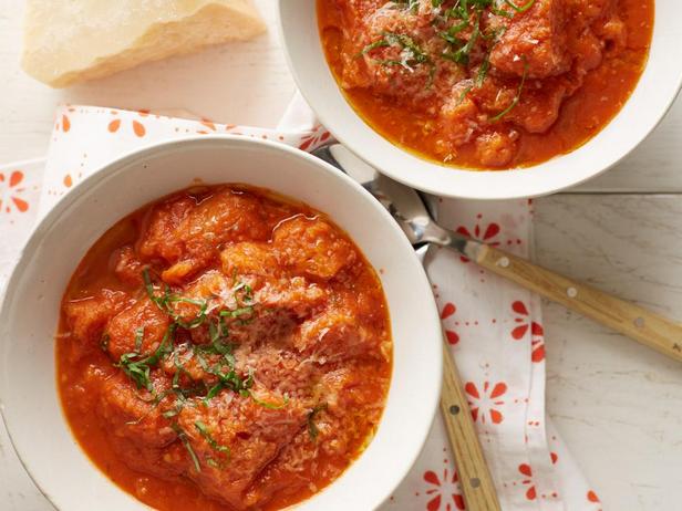 Фотография блюда - Тосканский томатный суп с хлебом – Паппа аль помодоро