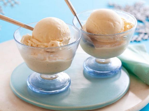 Как приготовить - Мороженое со вкусом Эгг-ног