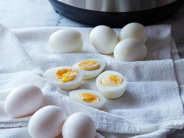 Фотография блюда - Яйца вкрутую в мультиварке