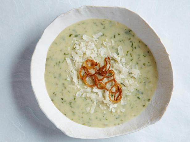 Как приготовить - Крем-суп из печёного картофеля и лука-порея