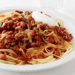 Спагетти с мясным соусом чили