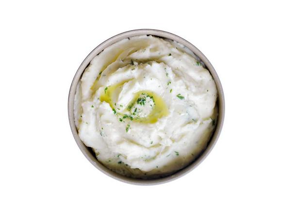 Фотография блюда - Толчёная картошка с зелёным сливочным маслом
