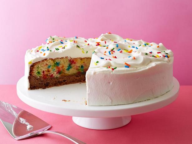 Фотография блюда - Детский торт со слоем печенья