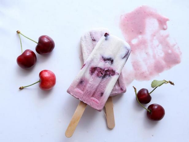 Фото - Кокосово-черешневый фруктовый лёд с ванилью
