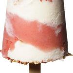 Мороженое на палочке «Клубничный шорткейк»