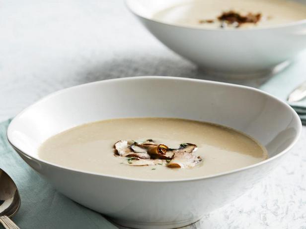 Фото Крем-суп из шампиньонов и белых грибов
