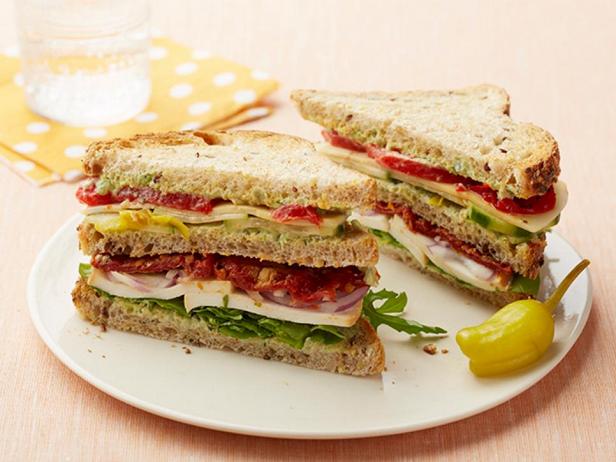 Вегетарианский клаб-сэндвич