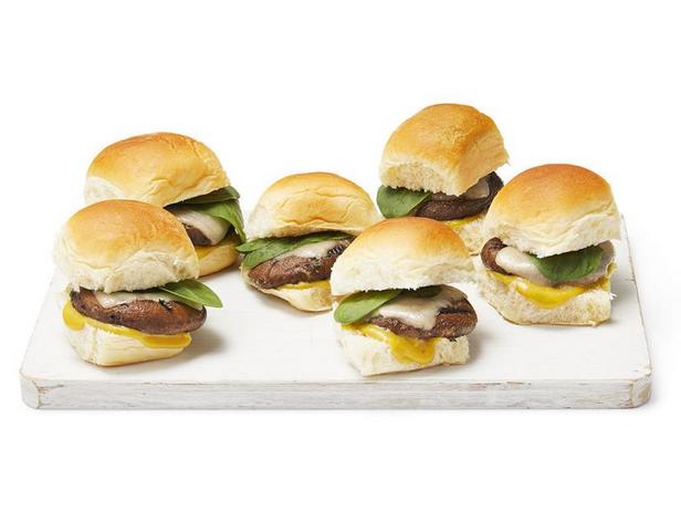 Фото Слайдер-сэндвичи с грибами шиитаке