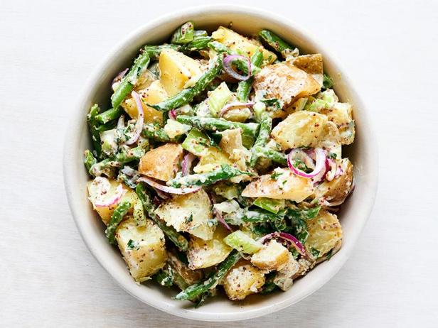 Как приготовить - Картофельный салат с зелёной фасолью