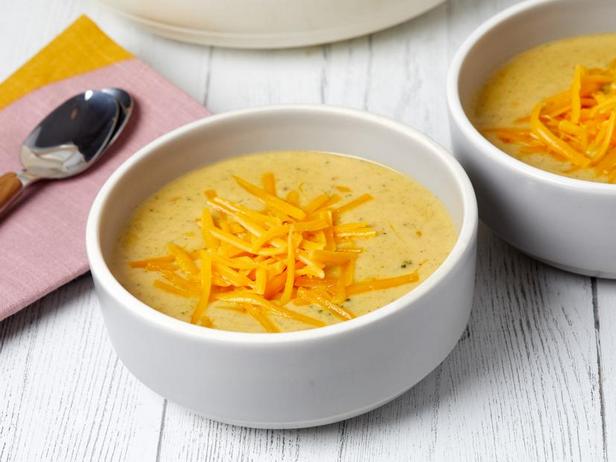 Как приготовить - Лучший крем-суп из брокколи с чеддером
