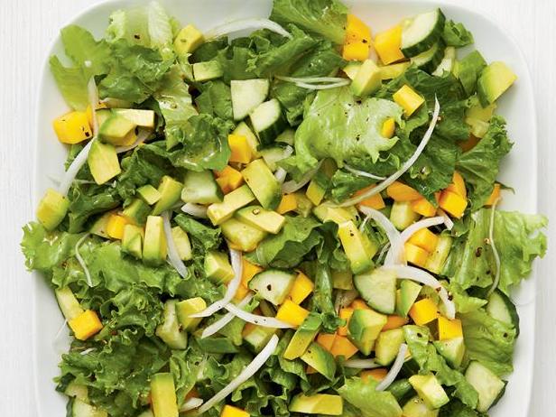 Как приготовить - Зелёный салат с манго и авокадо