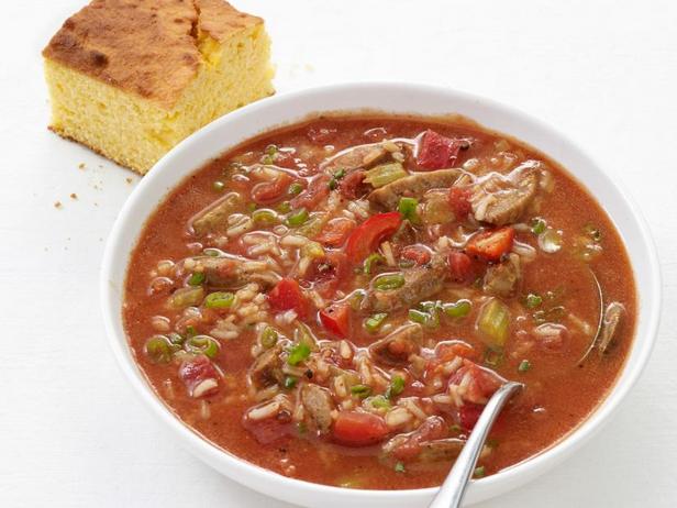 Как приготовить - Рисовый суп с жареными колбасками
