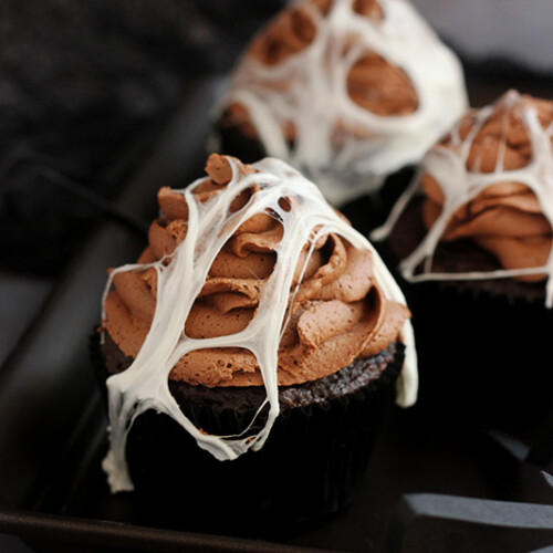 Фото Тыквенные капкейки с шоколадно-ореховым кремом