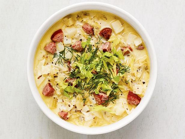 Как приготовить - Картофельный суп с квашеной капустой и колбасой