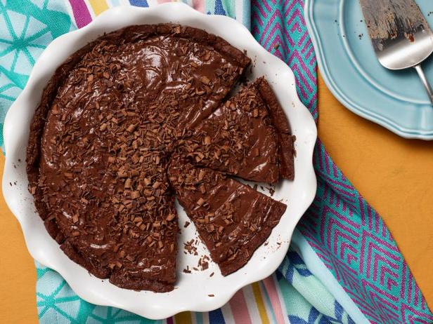 Как приготовить - Пудинговый пирог с коржом из брауни и молочным шоколадом