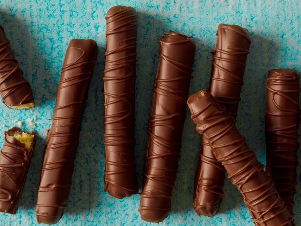 Как приготовить - Шоколадный батончик с печеньем и карамелью