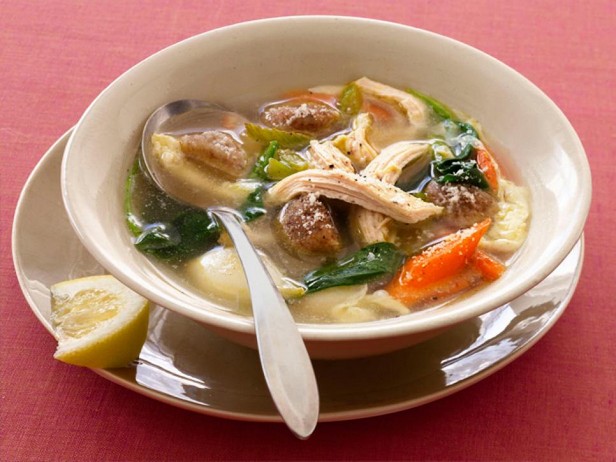 Итальянский куриный суп с ньокки