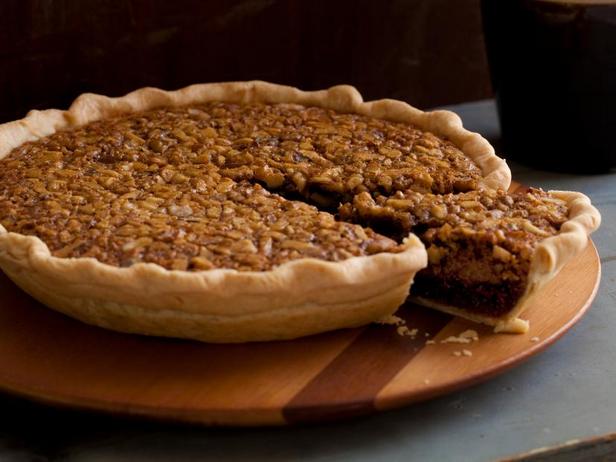 Как приготовить - Кентуккийский шоколадный пирог с грецкими орехами