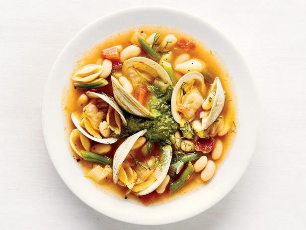 Как приготовить - Летний суп из моллюсков с песто