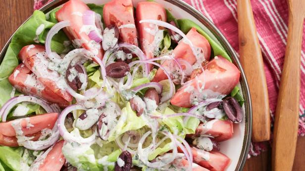 Как приготовить - Салат из помидоров и латука