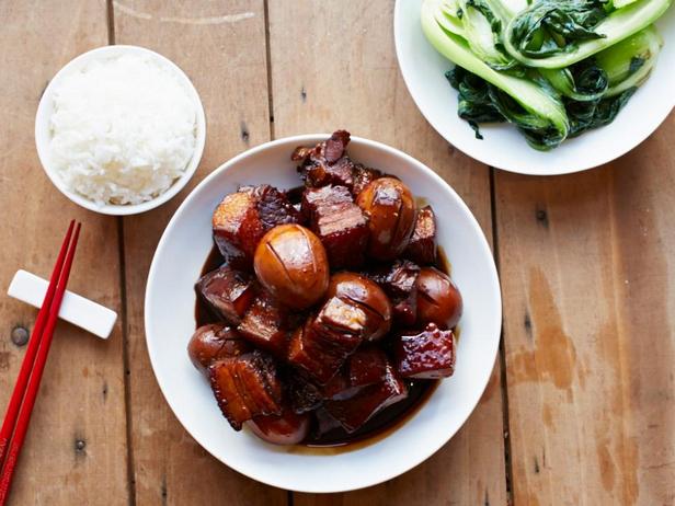 Как приготовить - Хуншао: тушёная красная свинина с яйцами по-шанхайски