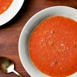 Суп из печёных томатов с базиликом