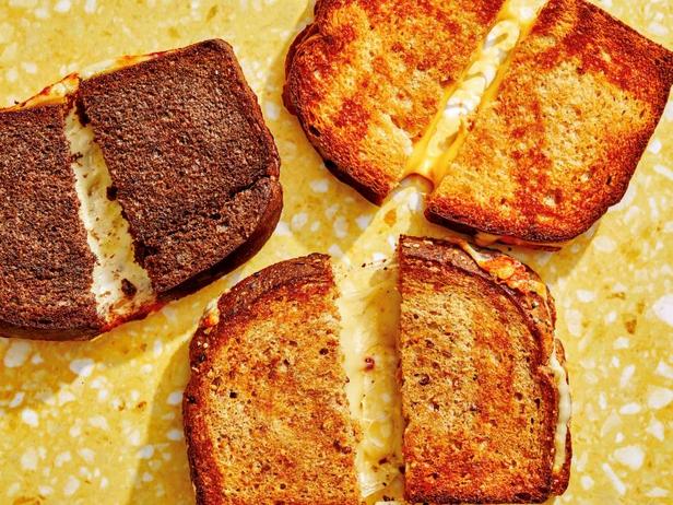 Как приготовить - Горячие сэндвичи с сыром в аэрогриле