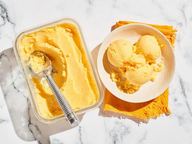 Как приготовить - Мороженое «Манговое ласси» без мороженицы